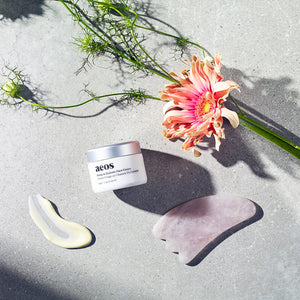 rose quartz gua sha tool